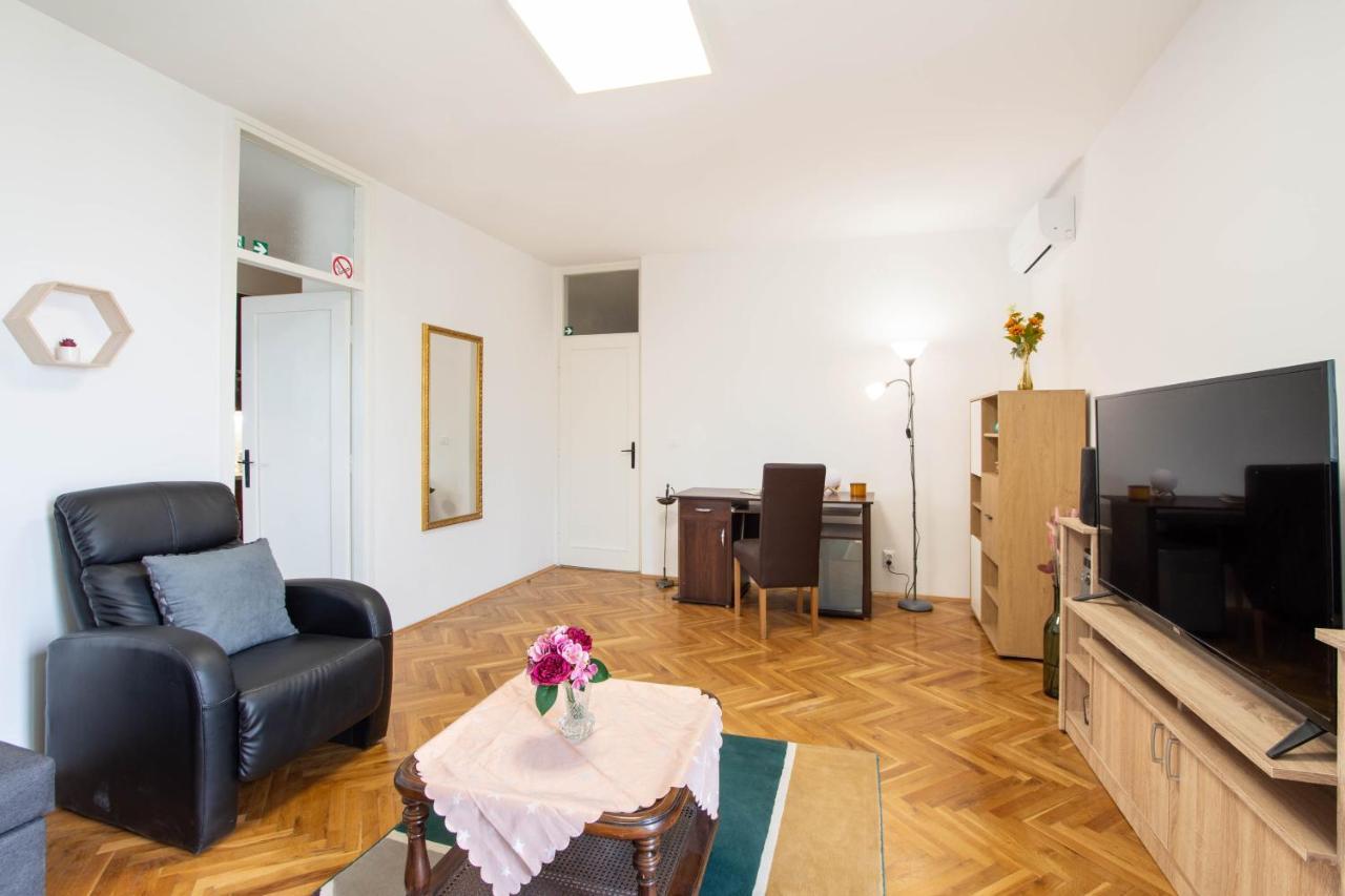 Apartman Grof Split Buitenkant foto